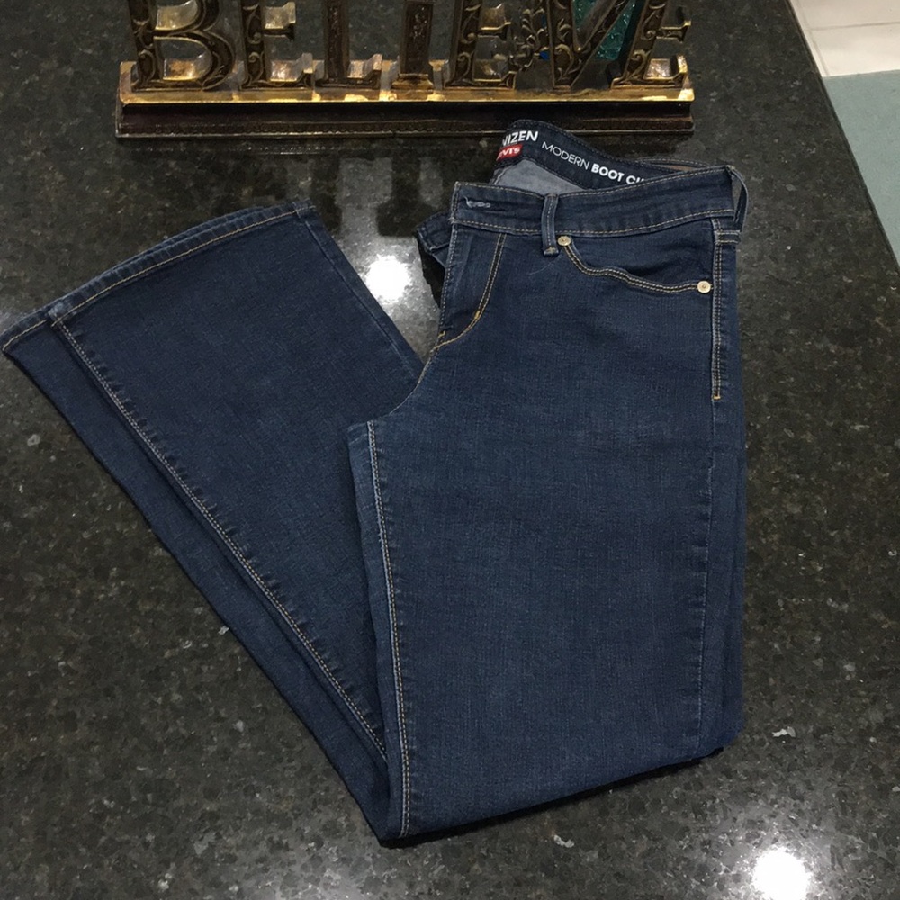 Levi’s Denizen stretch